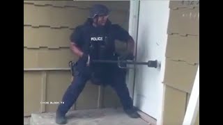 Incredible Raid Fail Muscular Officers Really Struggle To Break Down Door