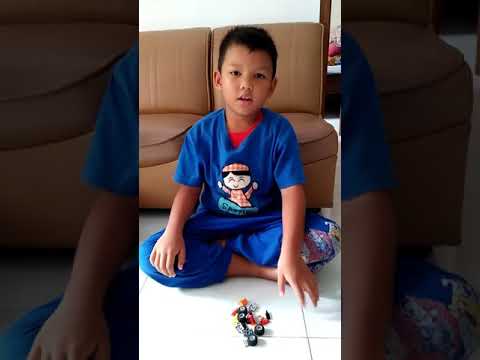 Hari ini saya akan menunjukkan cara membuat lego helikopter. Merakit lego helikopter sangat gampang,. 