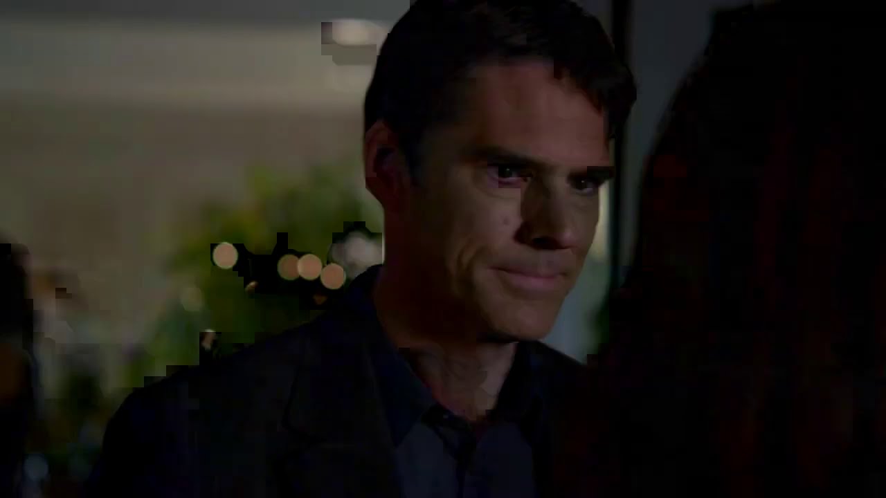 Aaron & Emily - Love Story