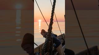 Our crew is a mix of age, gender, nationality and background 💪❤️#Draken #VikingShip #OceanExplorers