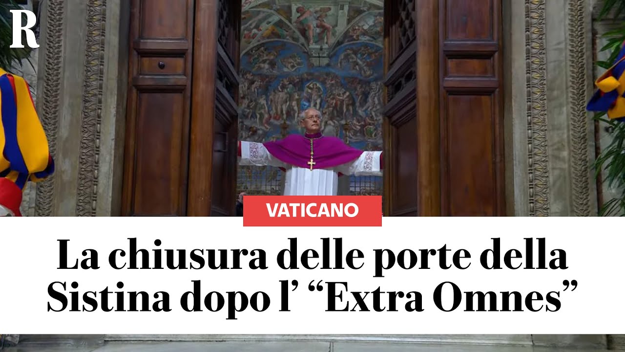 CONCLAVE, Monsignor Ravelli pronuncia l'"Extra Omnes" e chiude le porte della CAPPELLA SISTINA