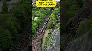 Train towards Edinburgh Station 🏴󠁧󠁢󠁳󠁣󠁴󠁿
