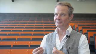 MyScore - Avatar based teaching and learning: Impressions of Prof. Sven Klinkel