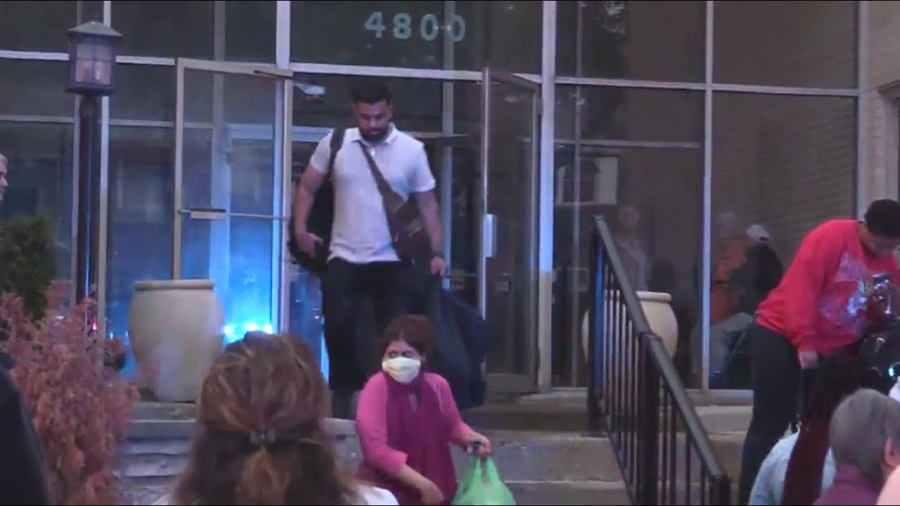 Six families displaced after Skokie apartment building fire - YouTube