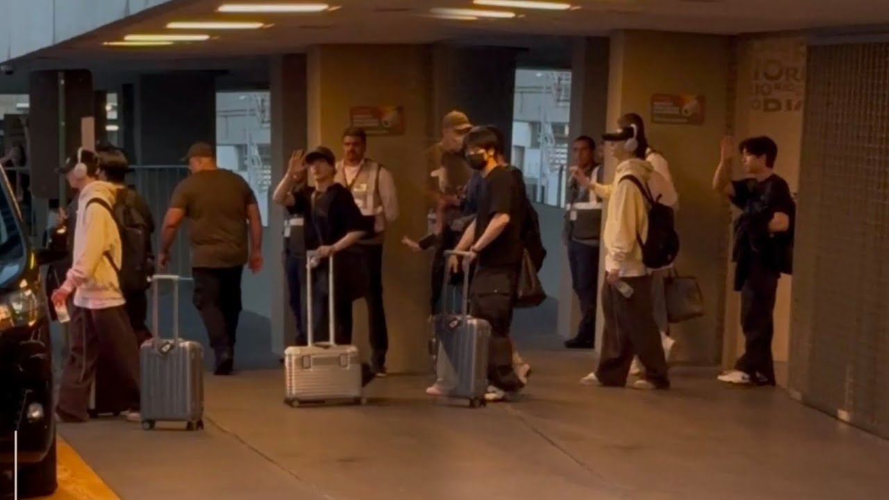 Stray Kids arrival in Brazil for DominATE tour 스트레이키즈