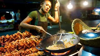 หนังไก่กรอบไทย + ข้าวเหนียว & ลําไส้ย่าง - Thailand Street Food!!