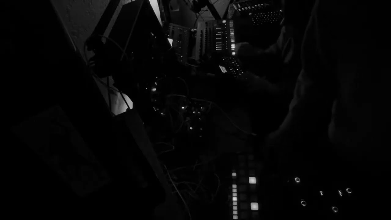 UMBRA SESSIONS 001 iluna - Gustavo Guiterrez