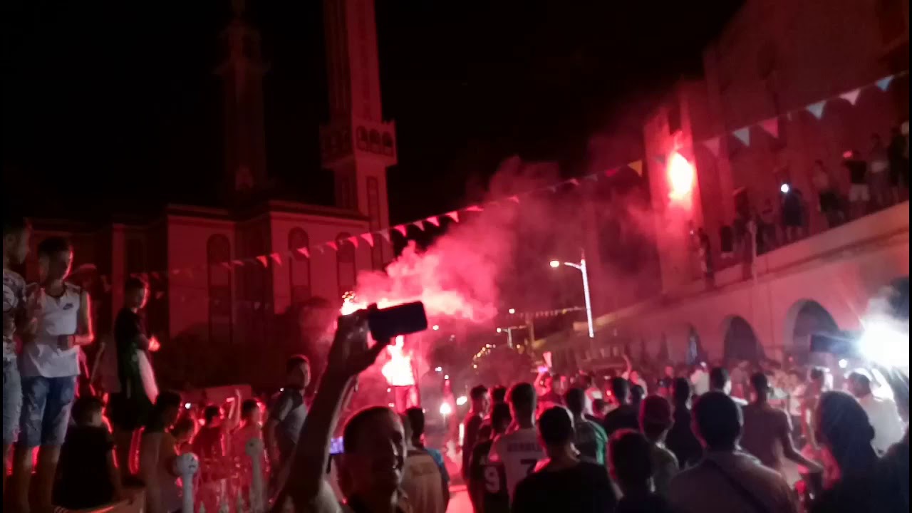 فرحة سكان الحروش بعد فوز الجزائر ضد نيجيريا (كأس أمم إفريقيا 2019)