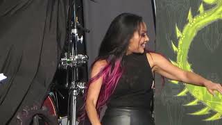 Butcher Babies - "Best Friend"  - August 17, 2023 - FivePoint Amphitheatre, Irvine, CA