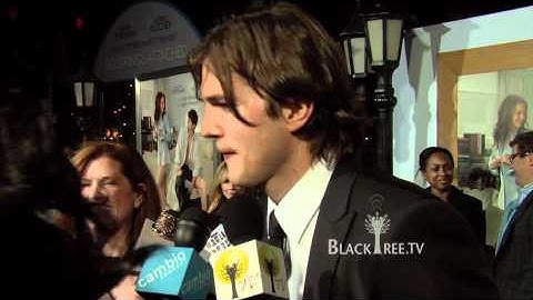 Ashton Kutcher wants some a$$ with No Strings Attached