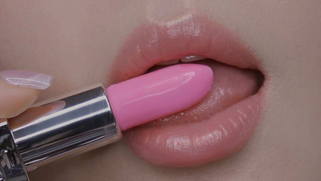 ASMR I Ate This Lipstick… 😳💄