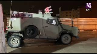 الاحتلال يقوم بتفتيش سيارة اسعاف امام المشفى الحكومي بطولكرم