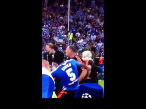 Essien Humping Chelsea Fit Female Physio - Champions League Final 2012
