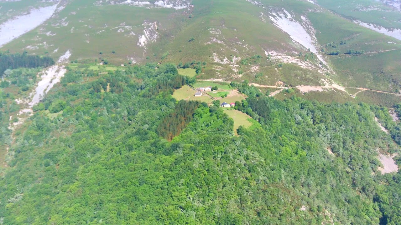 La Paradiella, La Lleirosa y La Cerezal de Rellanos ( Rio Navelgas )