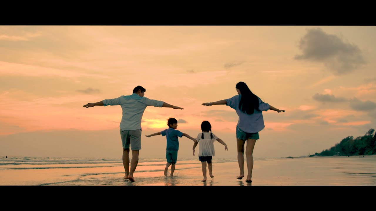 Свобода в семейной жизни. Свобода семья. Семейная Свобода. Фридом Фэмили. Family Beach Sunset.