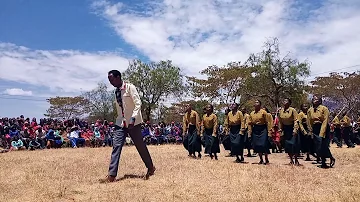 Kwaya ya Mungahay usharika wa tumati KATIKA uimbaji wa dayosisi iliyofanyika dongobesh-mbulu manyara