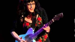 Rosie Flores - While My Guitar Gently Weeps chords