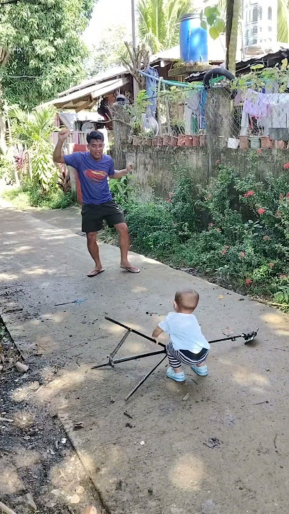 Walang ka malay si kuya 🤣🤣 #funny #viral #trending #fypシ #comedy #goodvibes #shorts #shortvideo #fyp