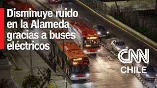 Ruido en la Alameda ha bajado hasta 44% en hora punta gracias a buses eléctricos