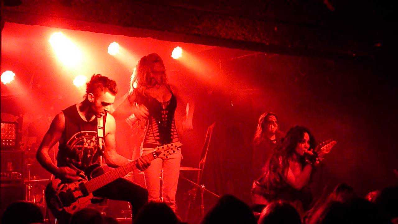 Axe Wound Butcher Babies Manchester Academy 3 11th February 2014 axe-wound-butcher-babies-manchester-academy-3-11th-february-2014