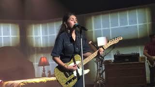 Feeling Good / Comfortable  Alessia Cara live in Boston