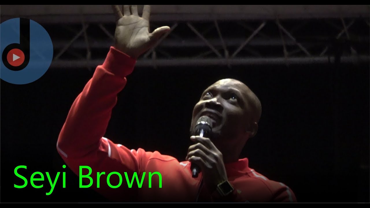 Seyi Brown Comedy Performance 2017 :  ilaff with Mc Abbey, London