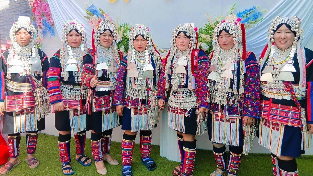 เพลงอาข่าเพราะๆ ขับร้องโดย หมี่ยอ เบเช้