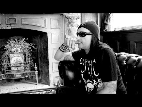 CRADLE OF FILTH - On The Underground Scene (OFFICIAL INTERVIEW)