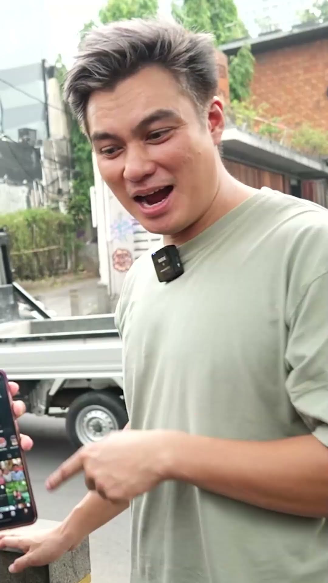 Berbagi di jalan buat yang udah follow ? #baimwong