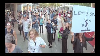 Street Karaoke Singing with Strangers in Perth!