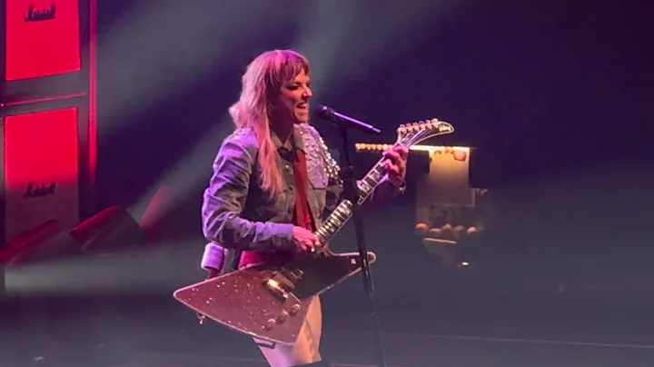 🎸Halestorm Rocks Ozzy Osbourne Tribute with Epic “Perry Mason” Cover | Lzzy Hale Live