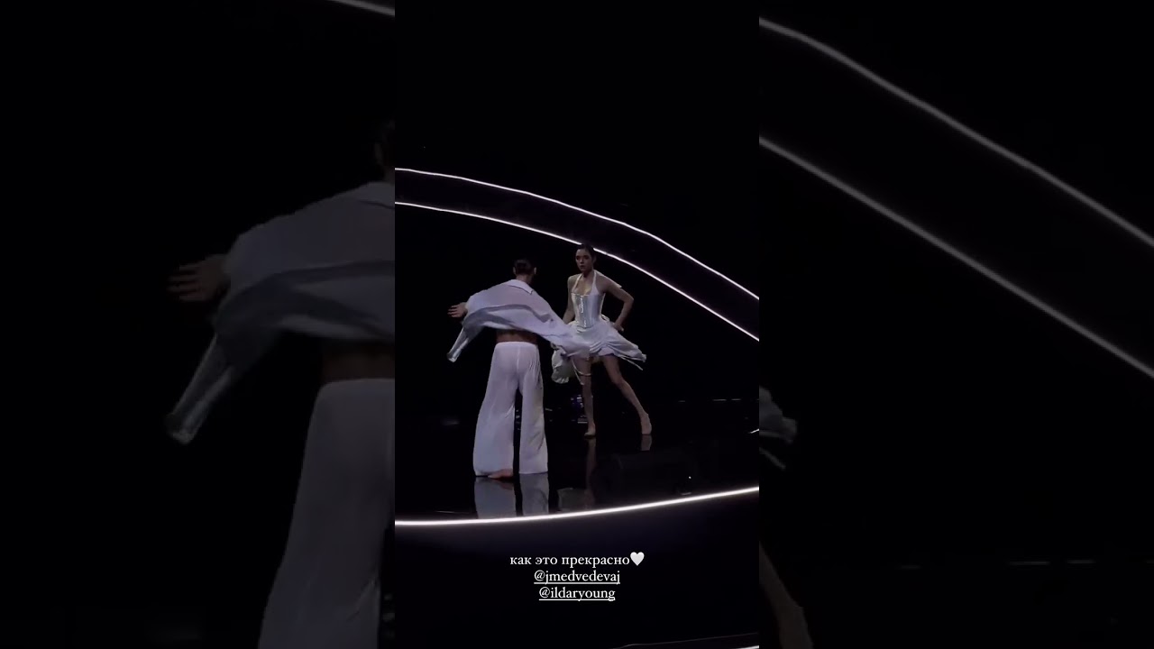 Выступление на шоу ЕВГЕНИИ МЕДВЕДЕВОЙ 