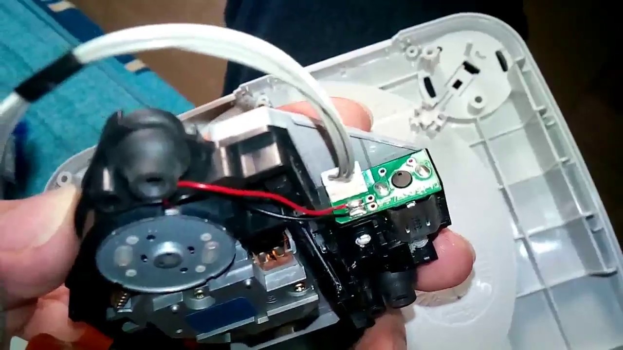 PSOne no pasa del logo: Mi primer reparación SMD - YouTube