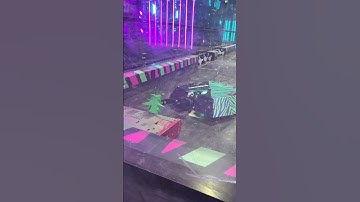 Hammering away #battleofrobots #battle #robots #championship #shorts