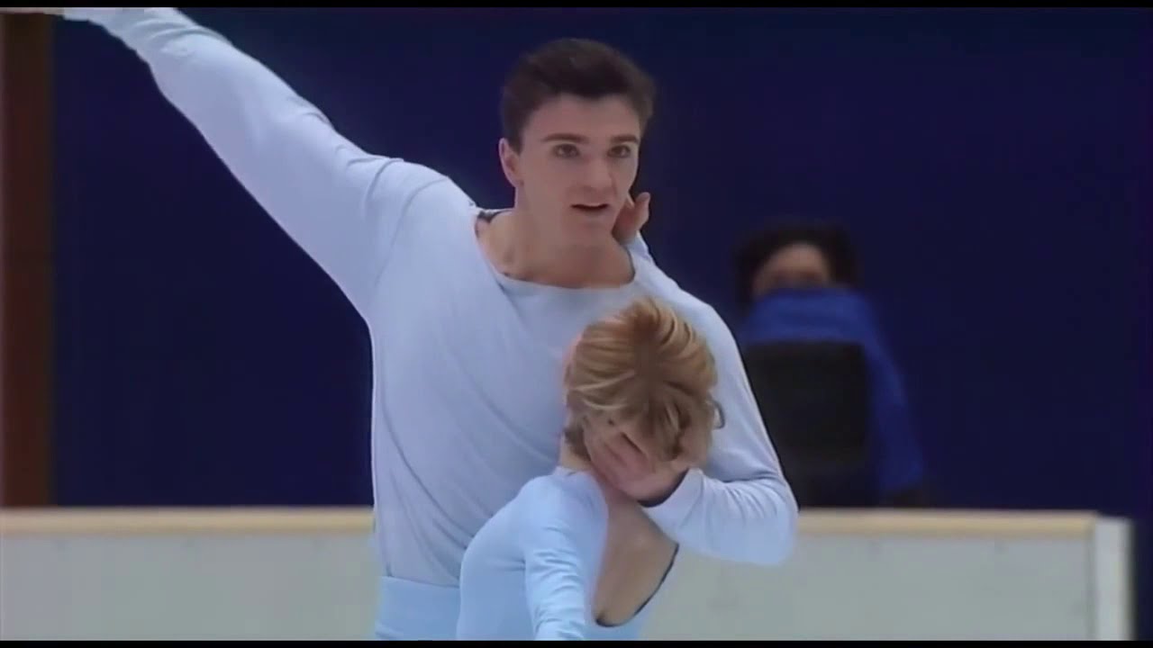 1998 Elena Berezhnaya Anton Sikharulidze Russia Figureskating Бережная