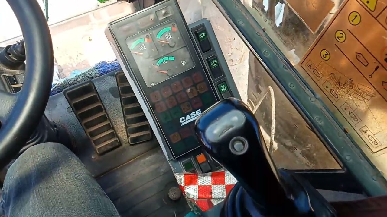 أحسن طريقة لتعليم سياقة ألة الحفر بوكلان