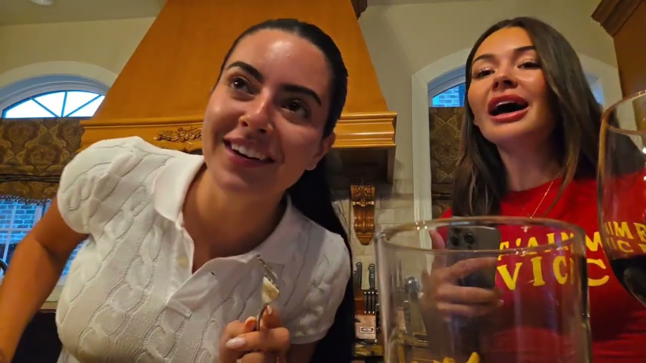 Date night (CHRISTINA AND AMBER) live twitch