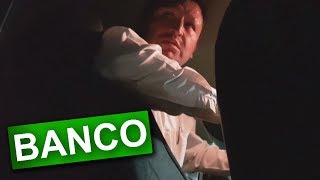 Broma De Noche Con Un Taxi