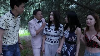 荒島求刺激！富二代邀請4女河裡裸泳，沒想到水下居然藏著兩個變態男，這結局簡直了！#中國電影#島囧