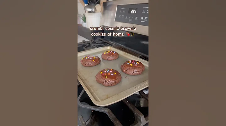 crumbl cosmic brownie cookies at home 🍫✨ #crumblcookies #cookies #baking #recipe #food