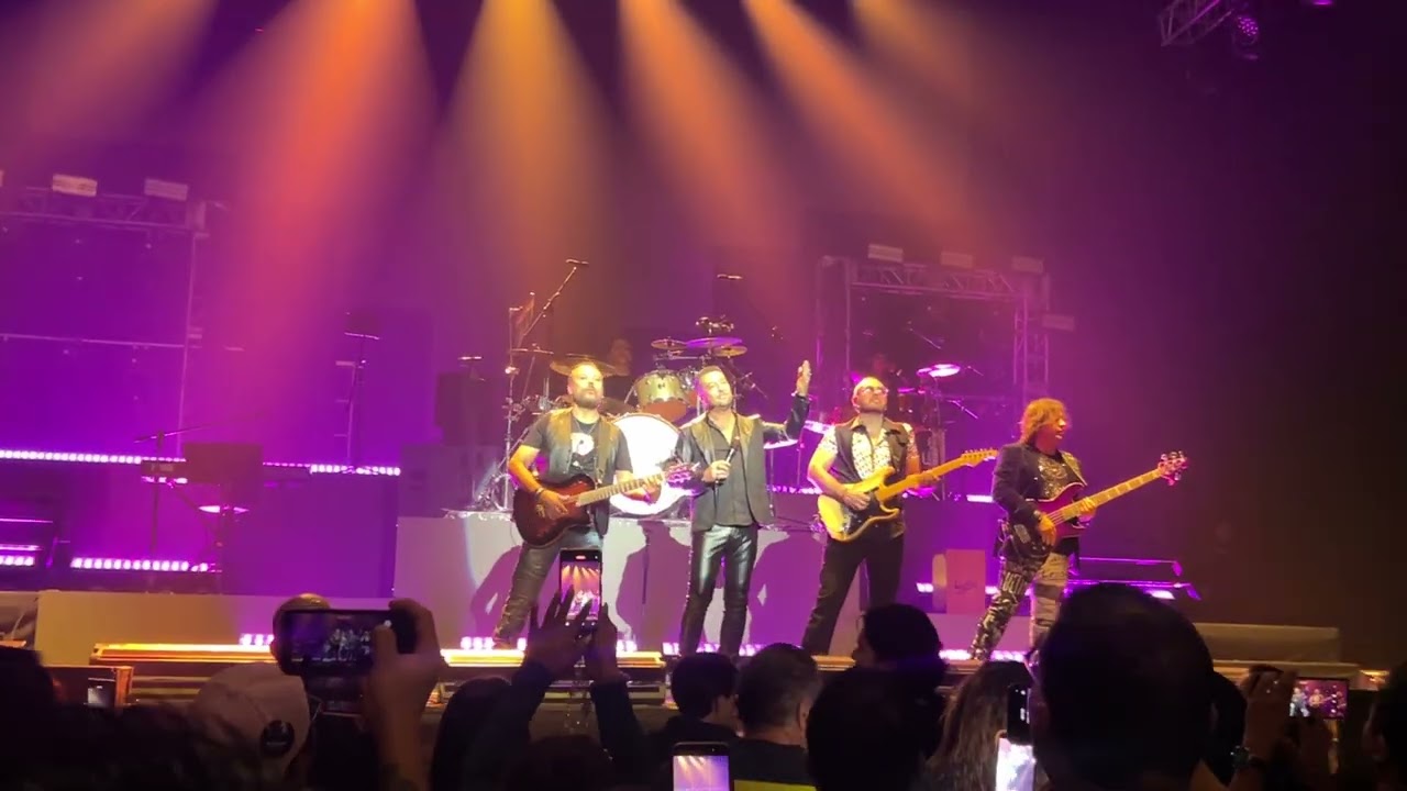 La que se fue - Elefante (En vivo)