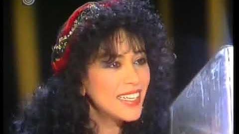 يا بنية قوليلي مال عينش بتبكي