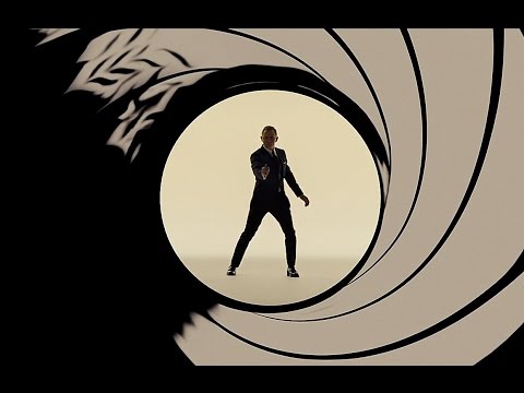 Video: "James Bond" è Stato Girato In Questa Piccola Ma Meravigliosa Città Italiana Quest'estate