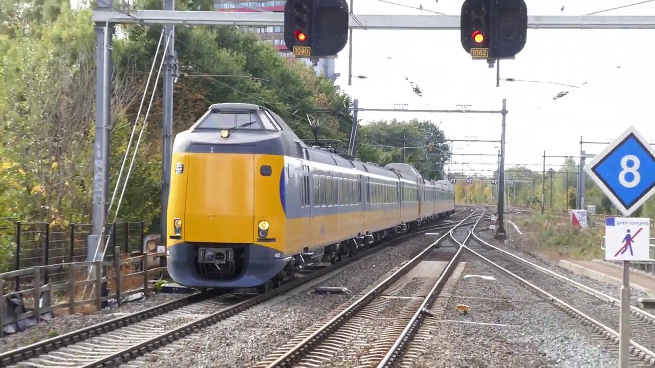 Compilatie van treinen op Station Utrecht Overvecht - 27 oktober 2018