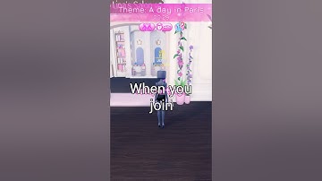 A Glitch In Dress To Impress Freeplay #shorts #dress2impress #halloween #dtiglitch