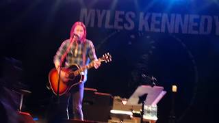 I wanna swing with you ;) Starlight - Myles Kennedy @ Vienna 01.04.2018