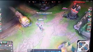 (Mordekaiser bug) E does dmg but doesn't pull