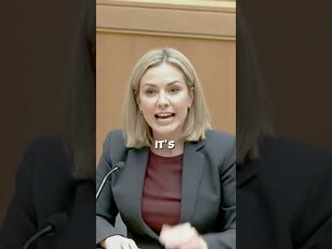 A Woman Sued A Paramedic For Blocking Her Driveway Judgefleischer Courtroomdrama 