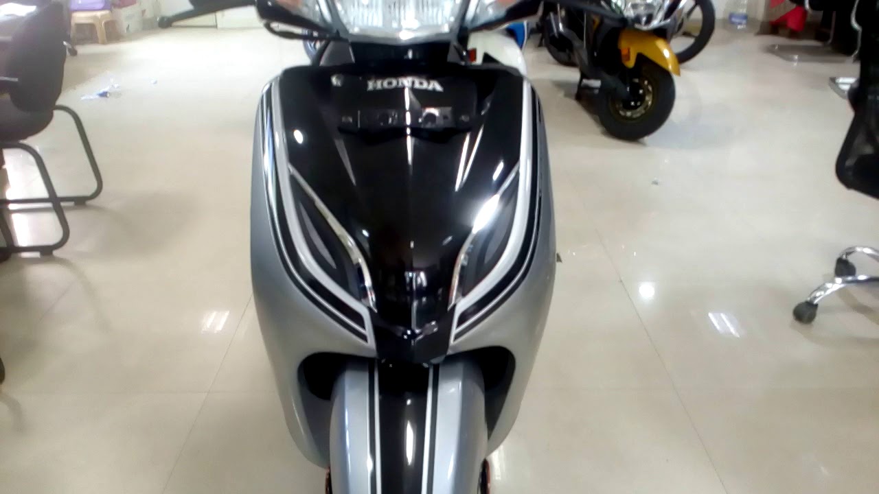 Honda Activa 5G new colour bike silver and block