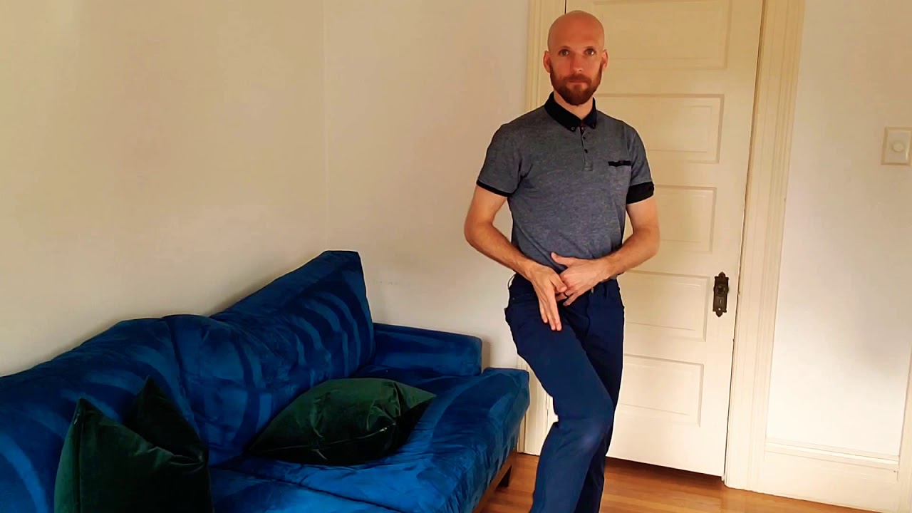 Hip flexor quad stretch on couch for knee and back pain - YouTube